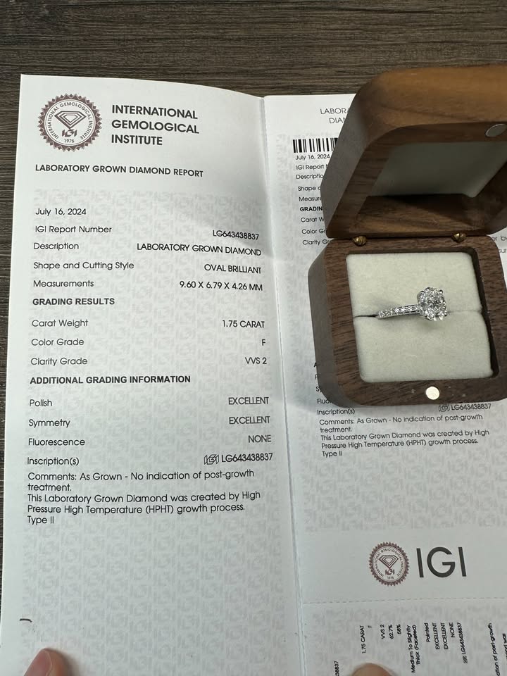 Oval Cut Diamond Ring | 1.75ct | IGI Certified