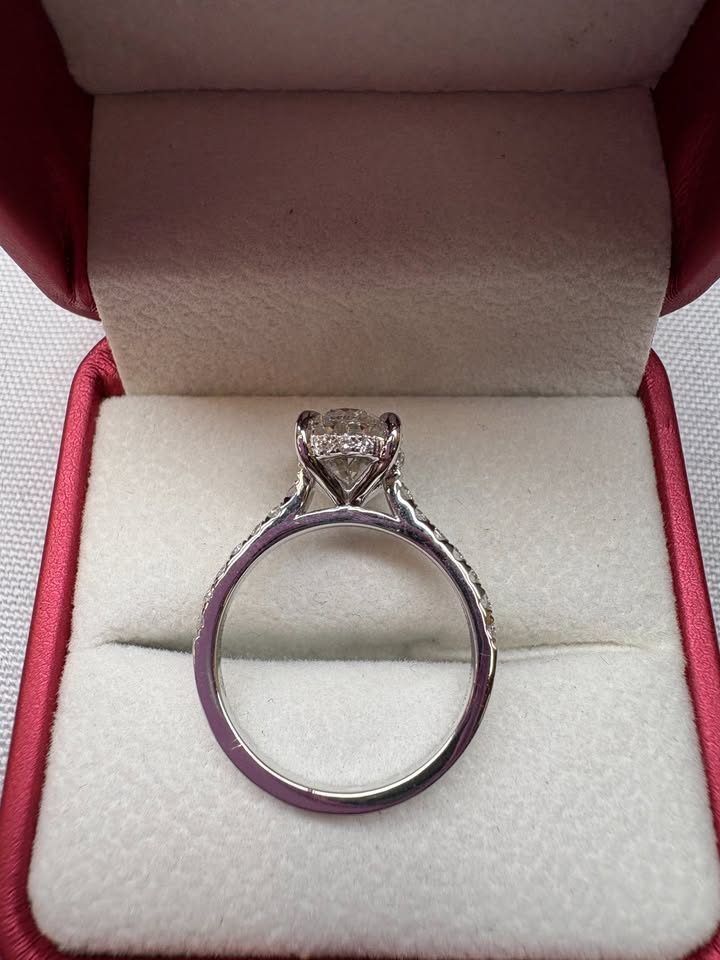 Oval cathedral diamond ring, 2.5ct, 14K white gold, top view