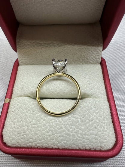 Radiant cut solitaire ring, 2.08ct, 14K yellow gold — top view